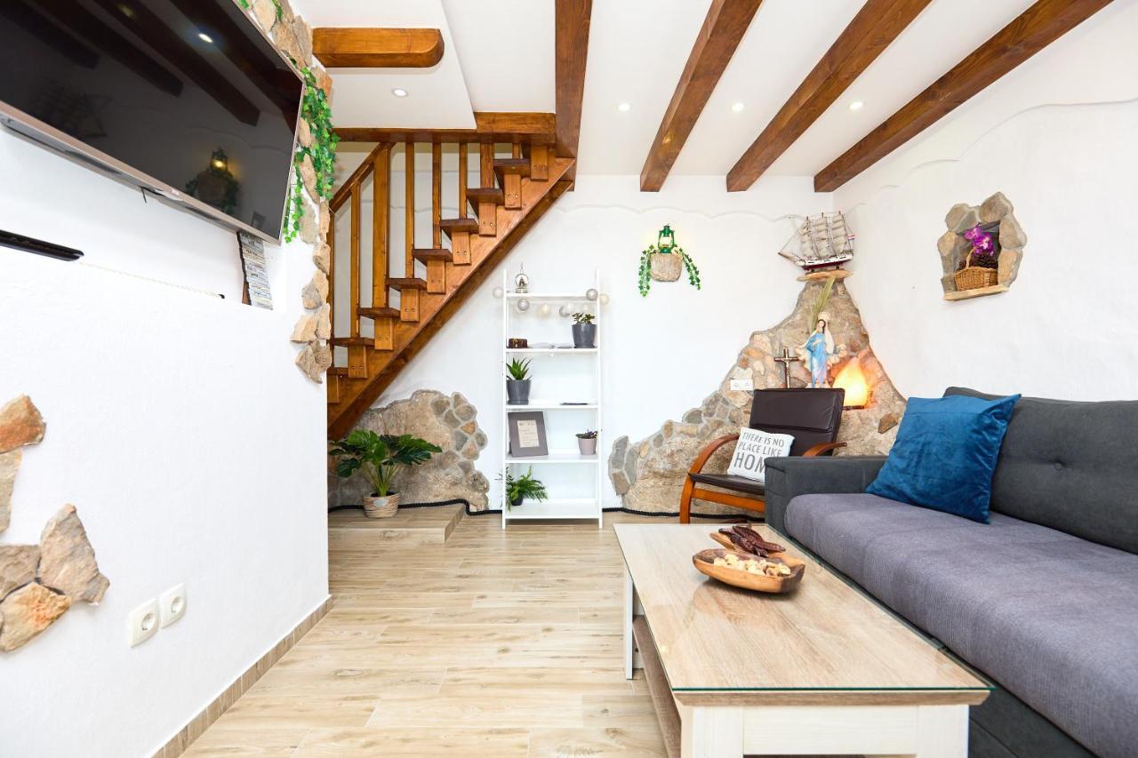 Stone House Biskup Apartment Babino Polje Bagian luar foto
